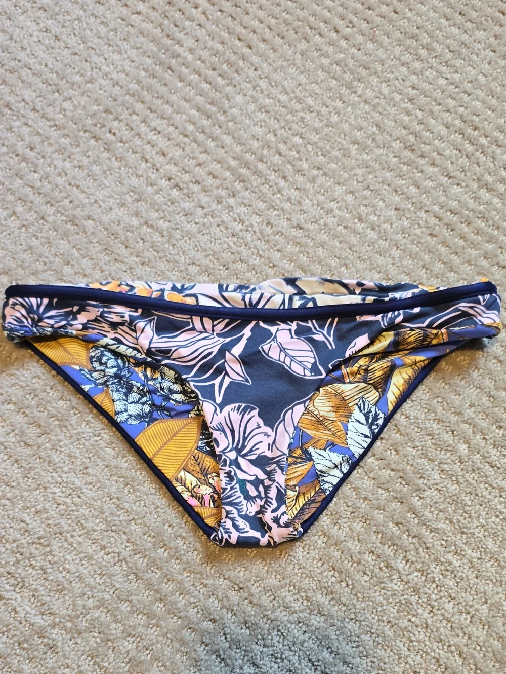 Maaji Low Rise Womens Bikini Bottom Reversible Medium